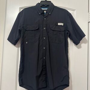 Magellan Outdoors women’s Short-Sleeve Button-Up Shirt — Black